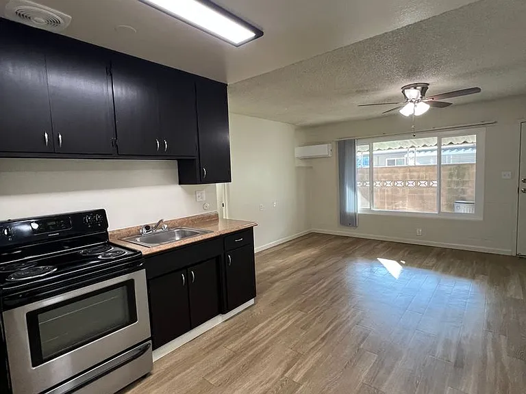 2124 Wylie Dr — Photo 15