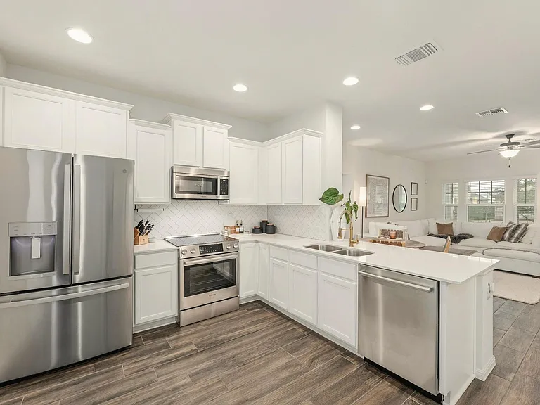 9605 Grapevine Leaf Dr — Photo 6