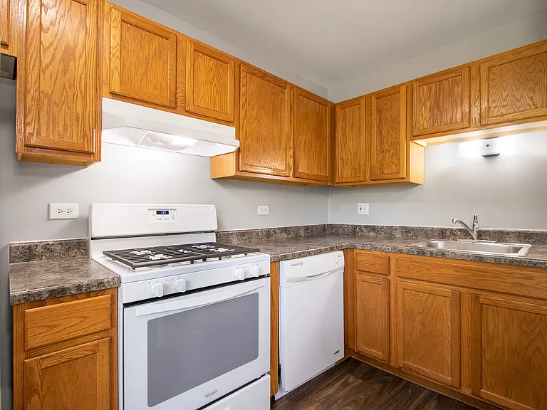 Full Kitchen with Ample Cabinet Space