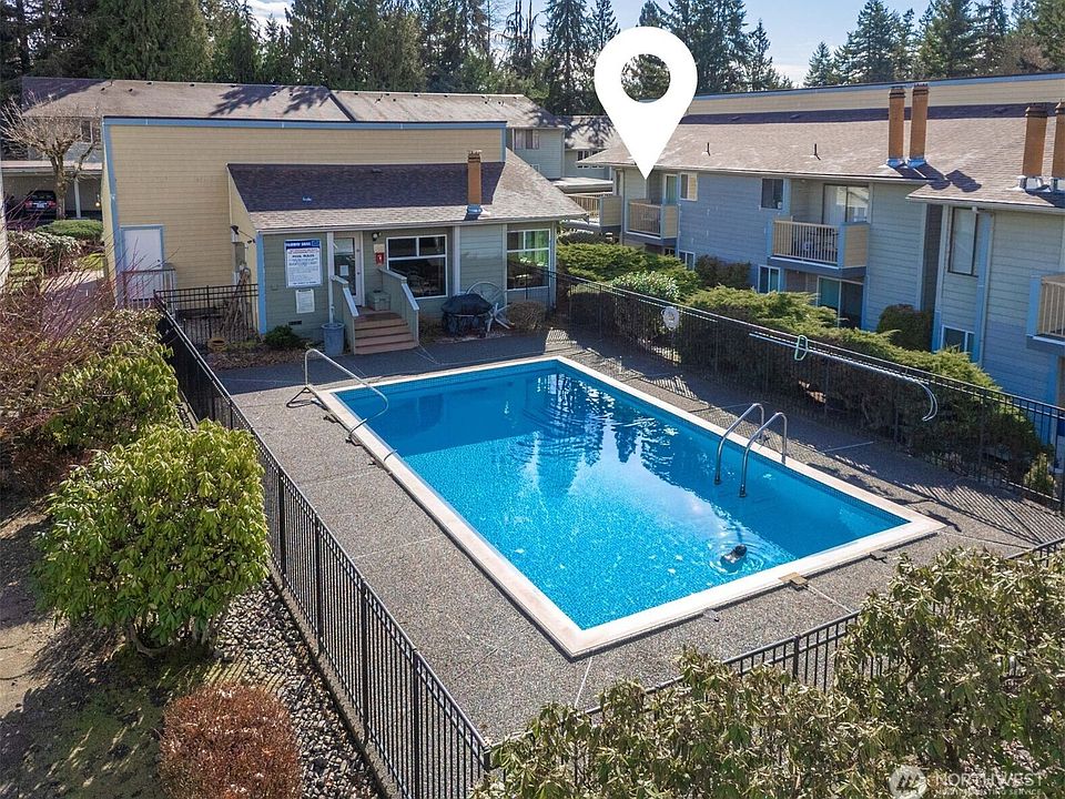 1st image of 14401 SE Petrovitsky Road #G204