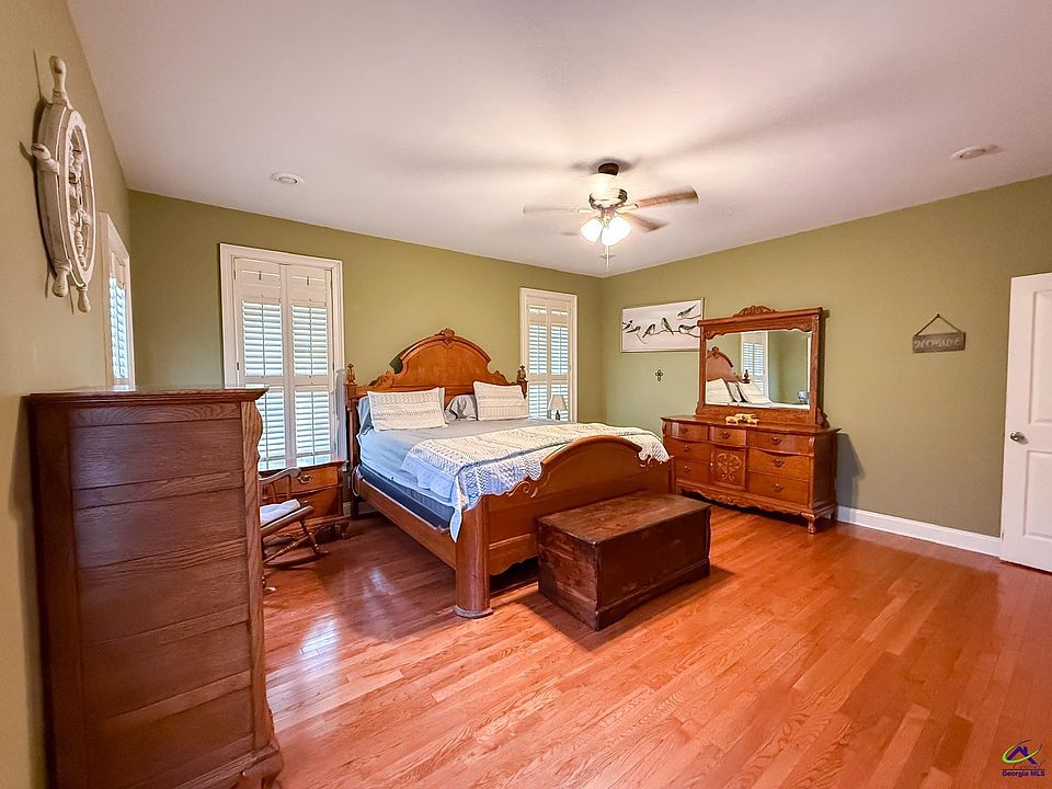 43rd image of this home