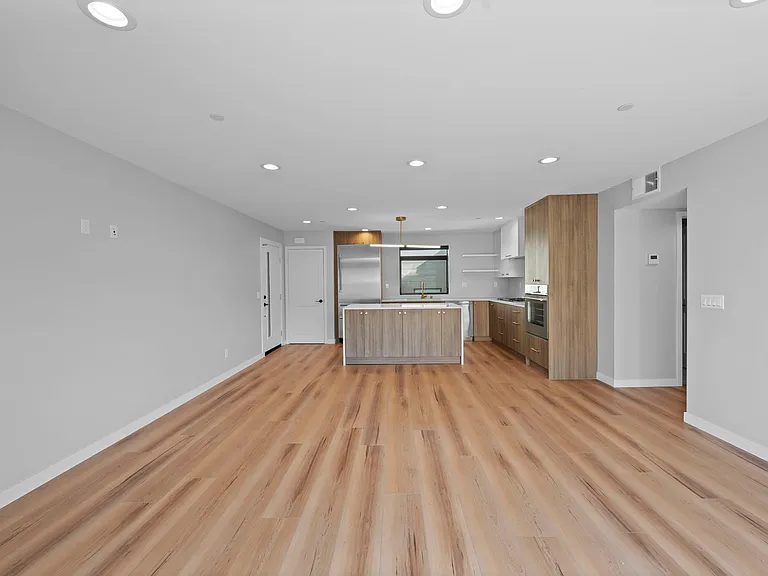 809 Seacoast Dr #2 — Photo 19