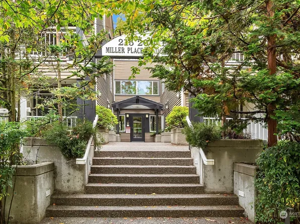 215 20th Avenue E #307, Seattle, WA 98112