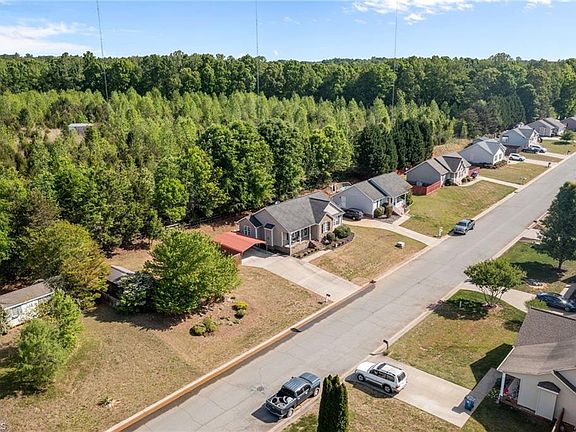 2nd image of 1273 Durham Meadows Dr