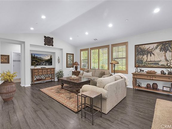 3rd image of 36 Cerrero Court Rancho