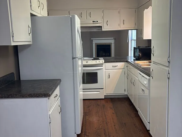 1500 Johnson Ave #128 — Photo 5