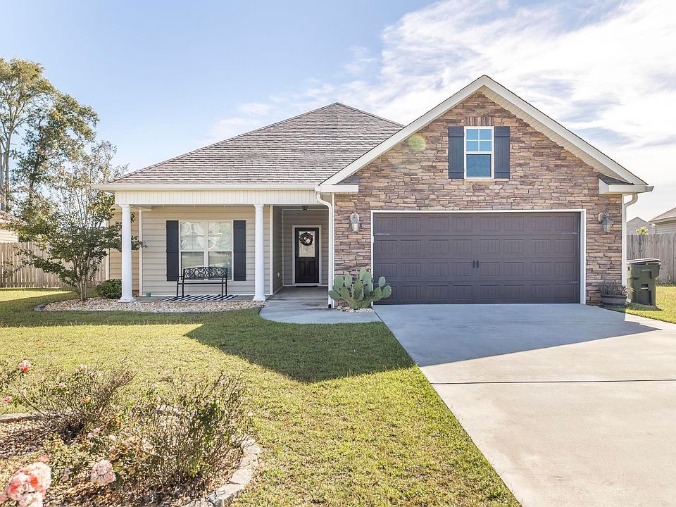 1st image of 123 Savannah Ln
