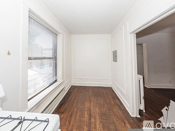 4th image of 2237 N Bissell St #3N