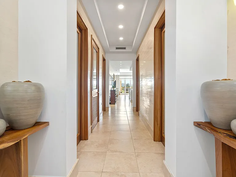 500 Plantation Dr #1-205 — Photo 8