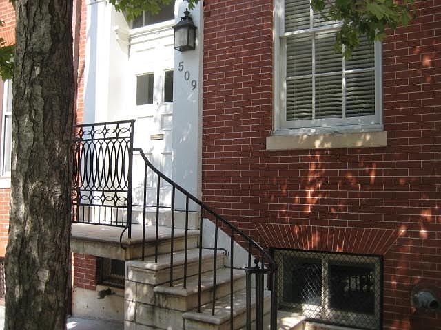 entry on Cathedral Street