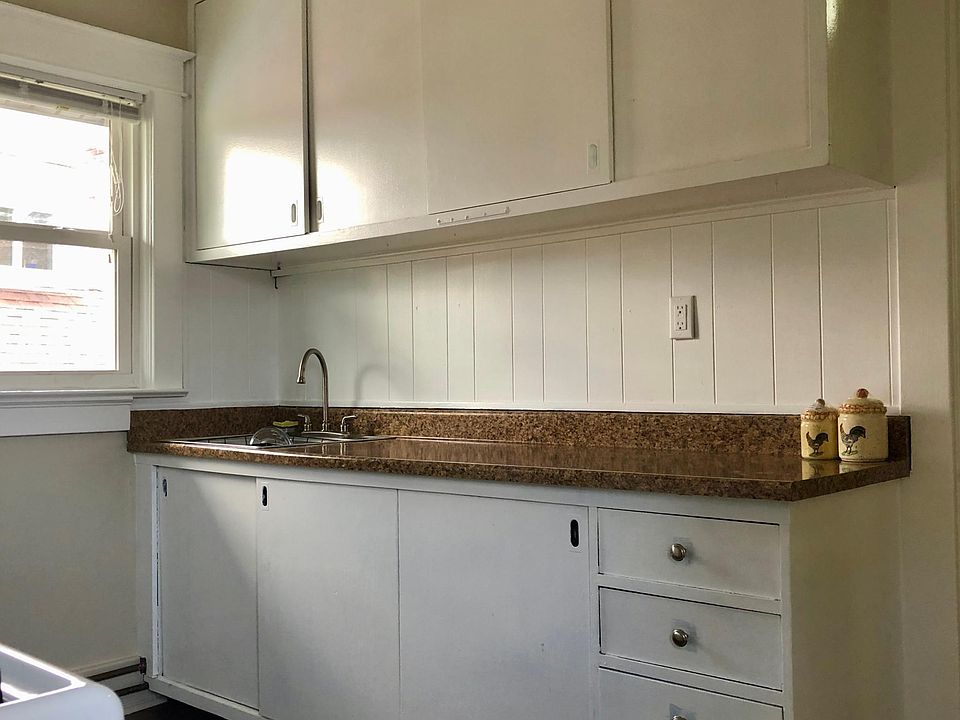 1st image of 947 Eastern Pkwy #3