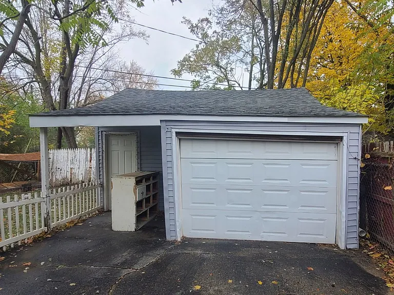 4411 Red Arrow Rd — Photo 4