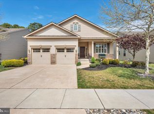 3 Remington Dr, West Berlin, NJ 08091