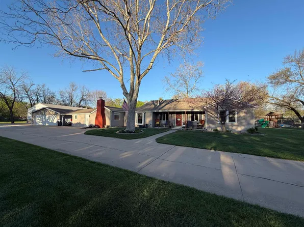 250 N Byron Rd, Wichita, KS 67212