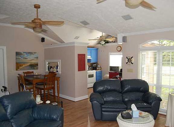 4th image of 26 Wildwood Dr