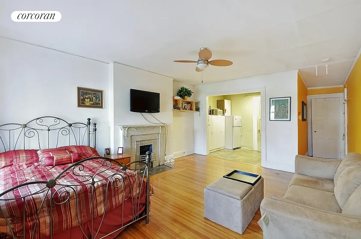 Building Photo - 120 Montague St #10D