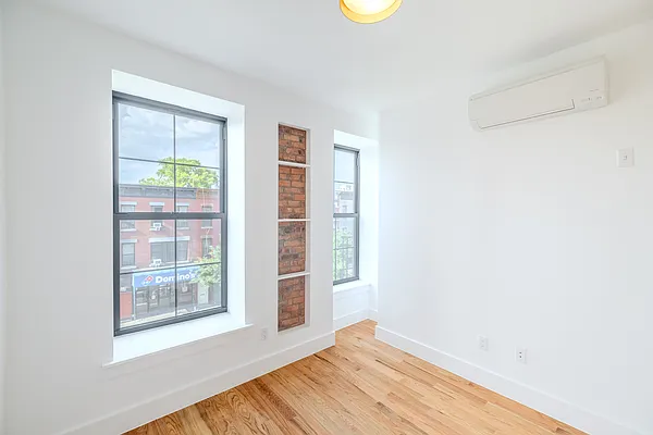 Rented by Brooklyn Group | media 18