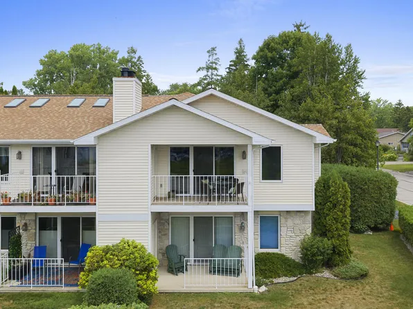 867 S 16th Ct APT C3, Sturgeon Bay, WI 54235