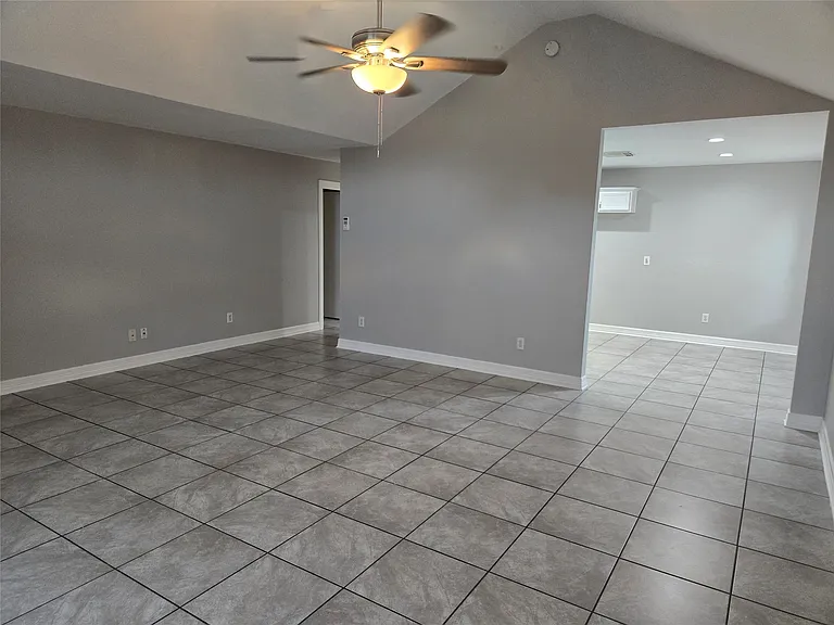 24202 Bar Kay Ln #24202 — Photo 12