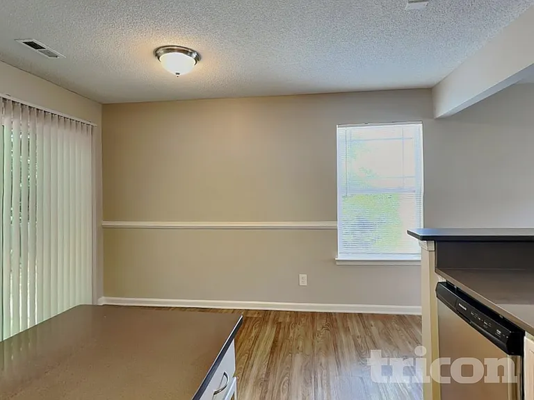 186 English Hills Dr — Photo 5