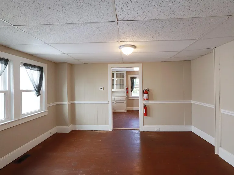 39 Moran Ave — Photo 8