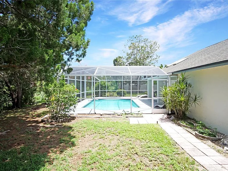 928 Loma Bonita Dr — Photo 7