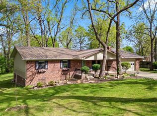 1802 Shellie Ln, Harrison, AR 72601