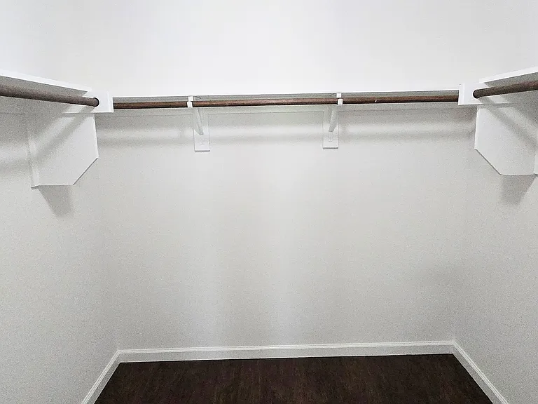 323 Vernon St — Photo 14