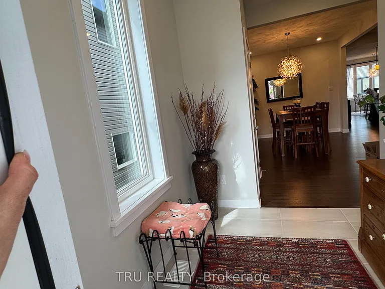 802 Sendero Way — Photo 2