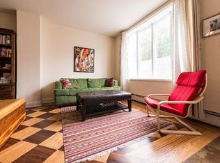 1127 Cross St, Philadelphia, PA 19147