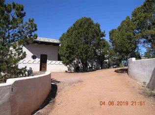 39 Double Arrow Rd S, Santa Fe, NM 87505