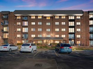 4711 Saint Joseph Creek Rd APT 5H, Lisle, IL 60532