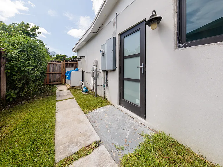 19311 Sterling Dr #1 — Photo 6