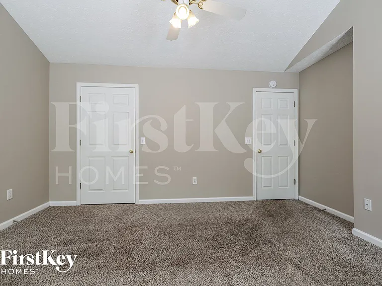 5370 Princeton Oaks Dr — Photo 8