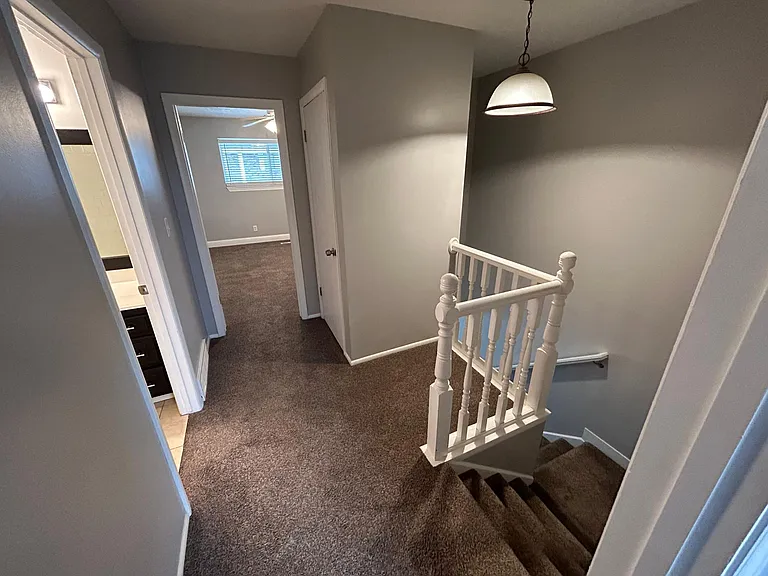 722 N 400 W #4 — Photo 9