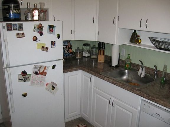 5th image of 505 Maxwell St