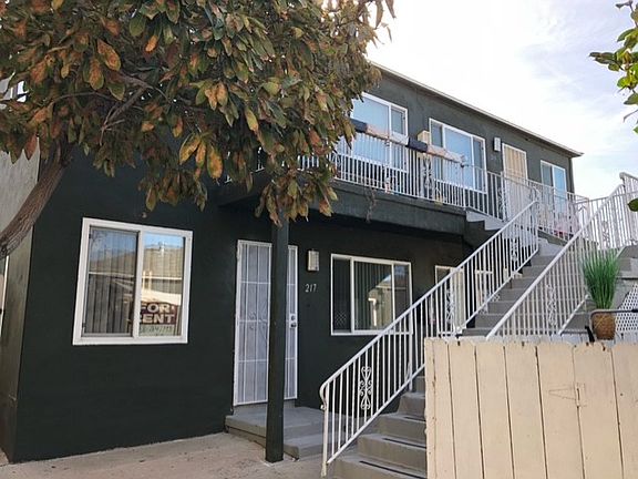 2nd image of 217 20th St #217