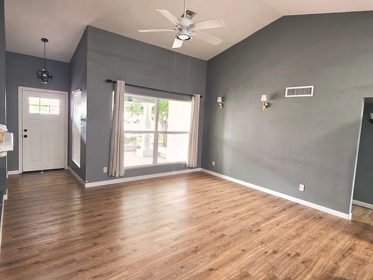 8760 W Hazelwood St — Photo 15