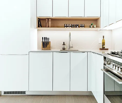 Rented by Bold New York | media 14