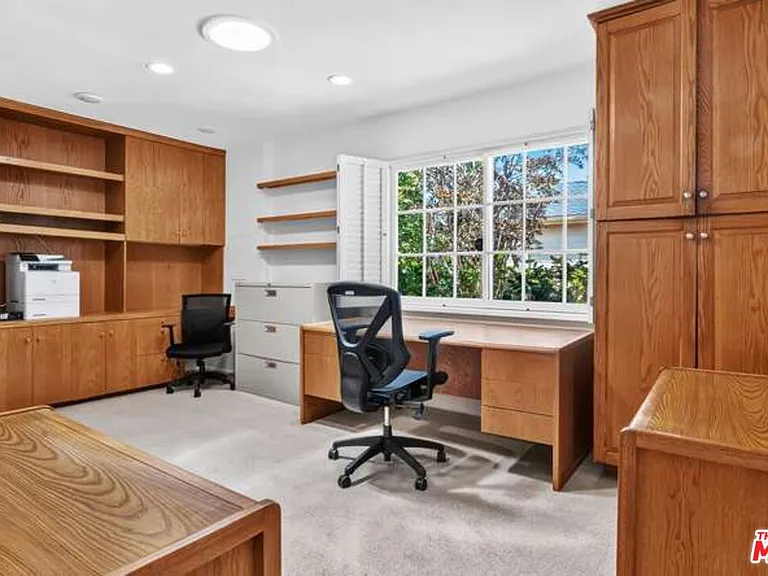 510 Toyopa Dr — Photo 31