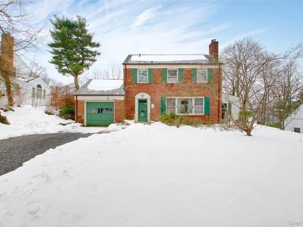 24 Orchard Farm Road, Port Washington, NY 11050