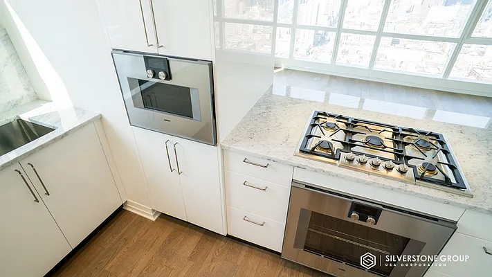 Rented by Silverstone Group USA Corp. | media 25