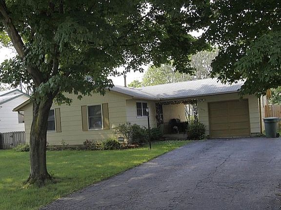 3rd image of 1458 Alpine Dr