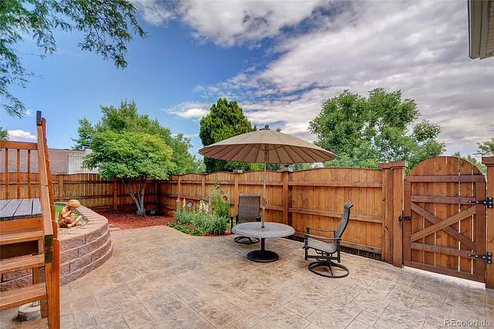 409 S Alkire St — Photo 3