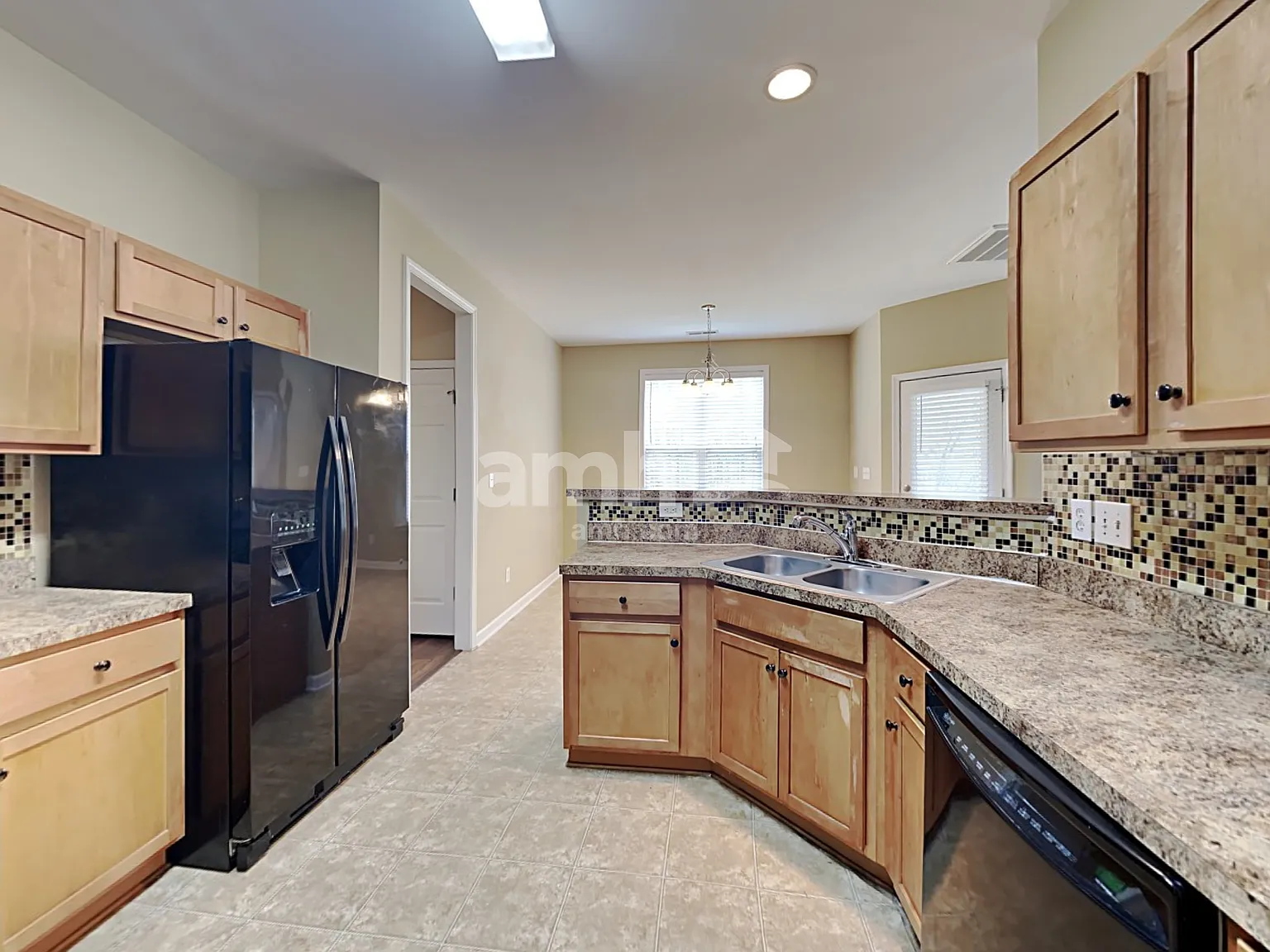 3 bed, 2.0 bath, 1344 sqft, $1,825 — Photo 3