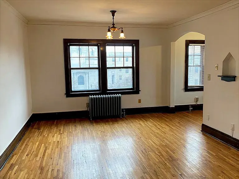 231 Dayton Ave — Photo 4