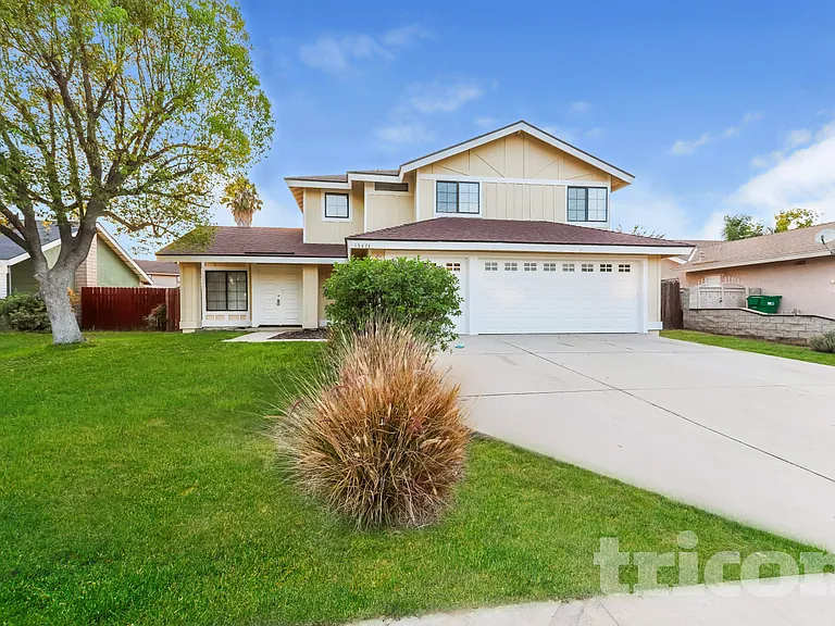 15473 Casa Grande St — Photo 1