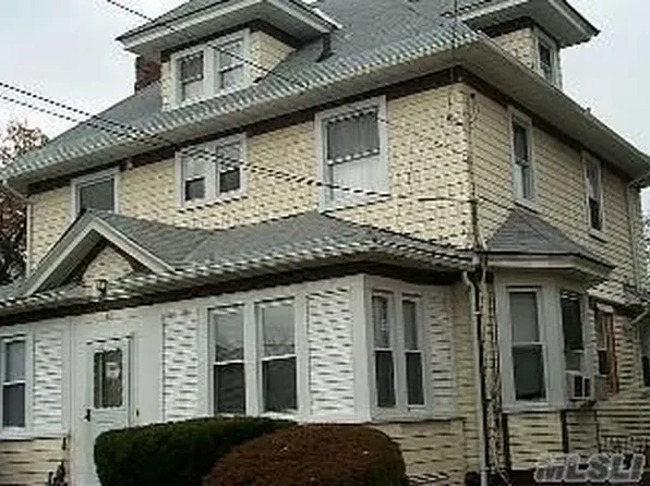 81 Cruikshank Ave, Hempstead, NY 11550