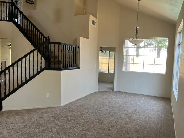 1115 Thornbridge Dr, Galt, CA 95632