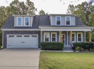 2631 Valley Dr, Clayton, NC 27520